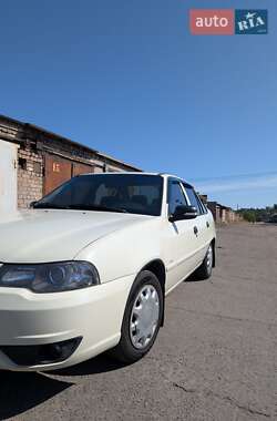 Седан Daewoo Nexia 2013 в Запоріжжі