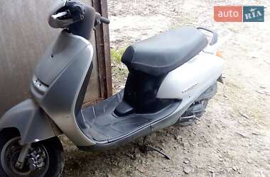 Скутер Honda Lead 50 AF 48 2004 в Татарбунарах