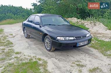 Седан Mazda 626 1995 в 