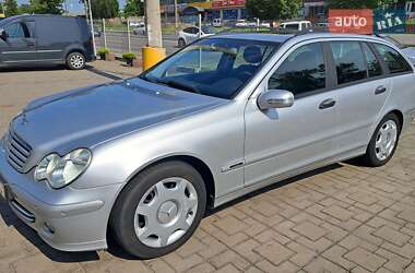 Універсал Mercedes-Benz C-Class 2004 в Вінниці