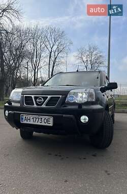Позашляховик / Кросовер Nissan X-Trail 2003 в Краматорську